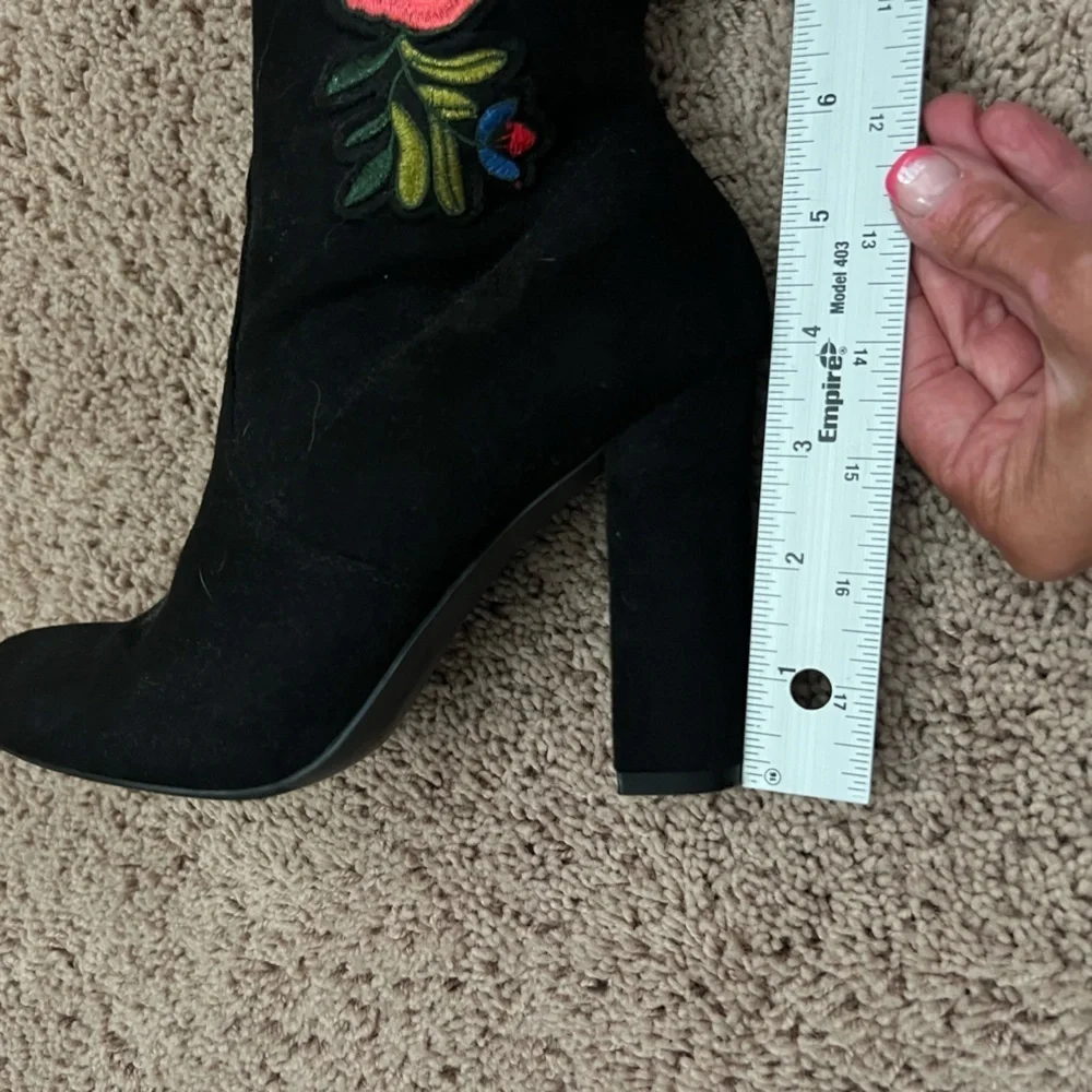 New 6.5 target over the knee floral embroidered faux suede black heel boots - Picture 10 of 17